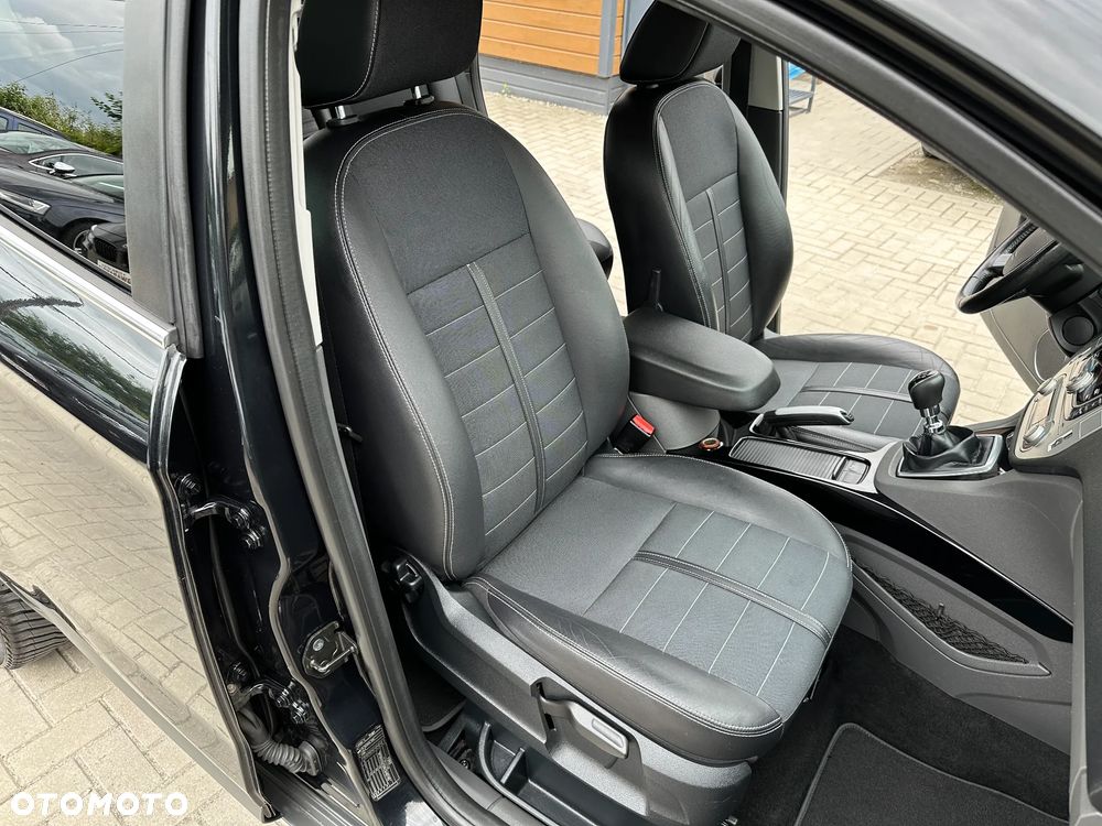 Ford Kuga - 19