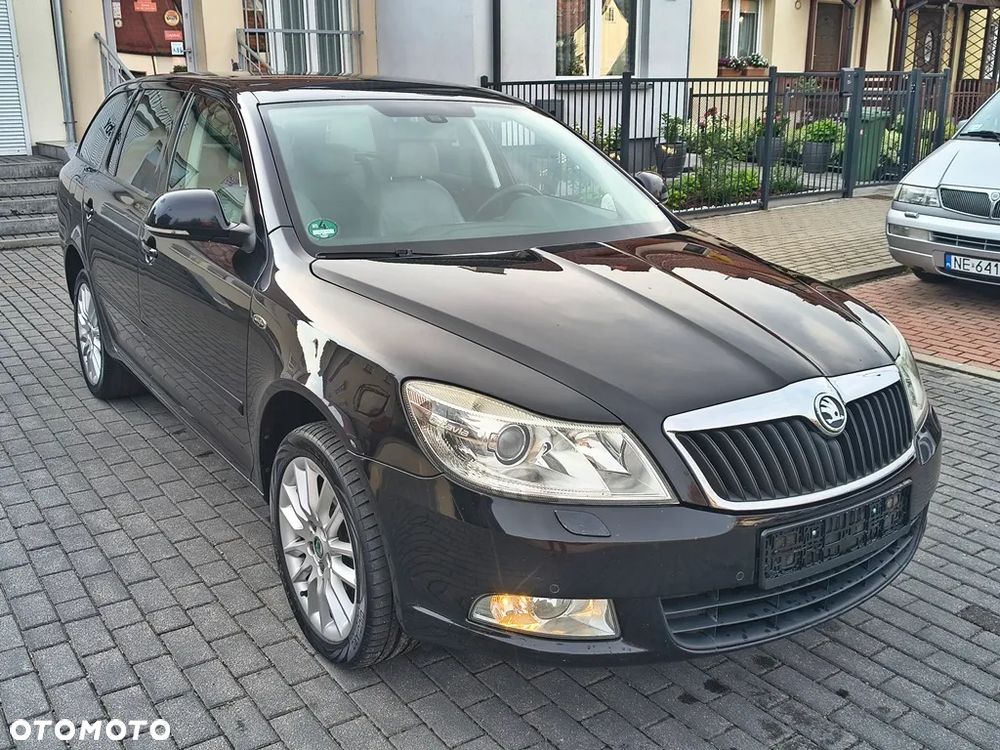 Skoda Octavia 2.0 TDI DPF DSG Laurin & Klement - 10