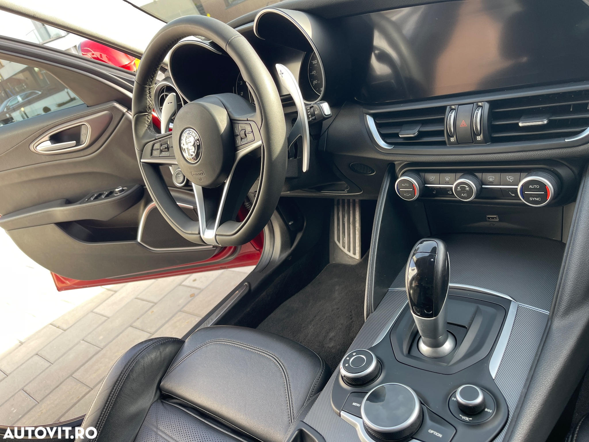 Alfa Romeo Giulia 2.0 Turbo 16V AT8 Veloce Ti - 5