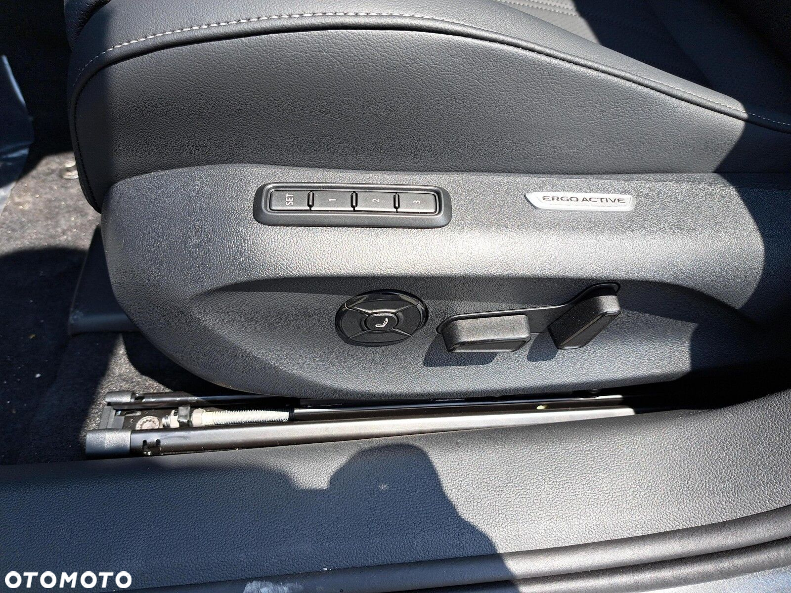 Volkswagen Passat 1.5 TSI EVO Elegance DSG - 29