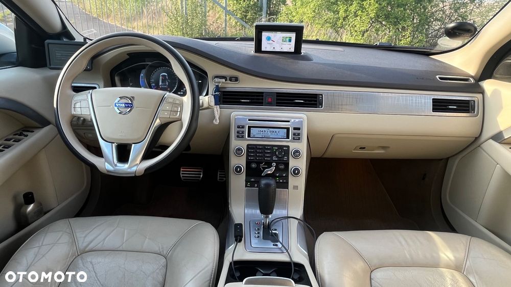 Volvo XC 70 - 8