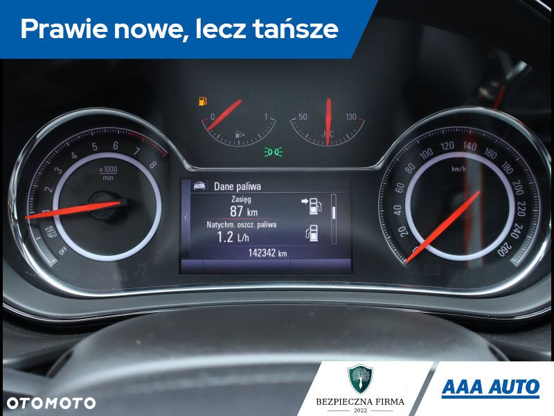 Opel Insignia - 12