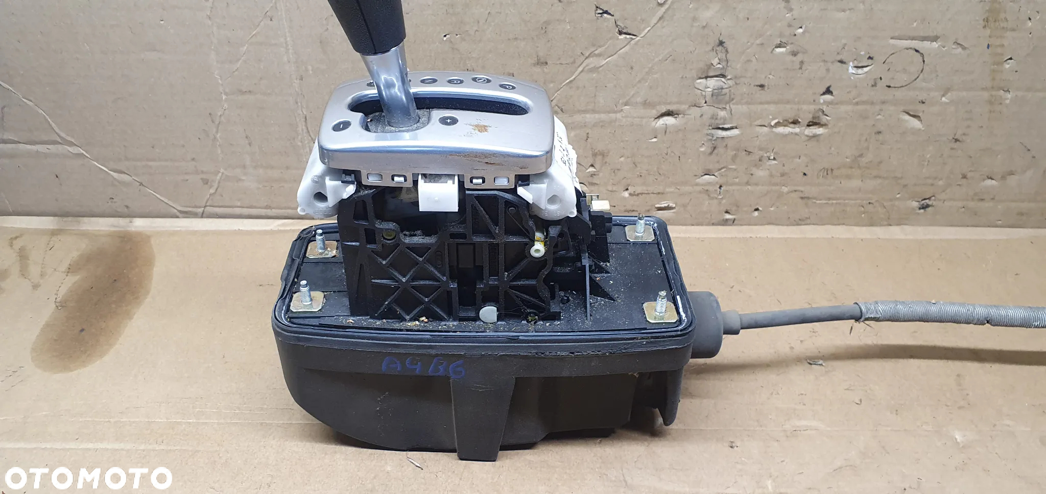 Wybierak lewarek biegów linka automat Audi A4 B6 8E1713111N - 3