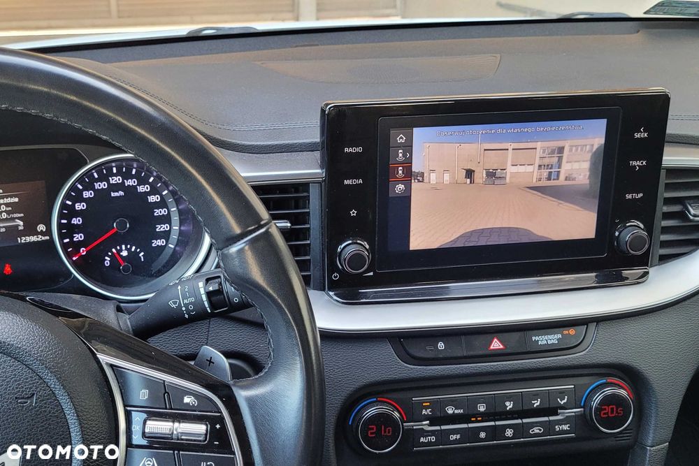 Kia Ceed - 3