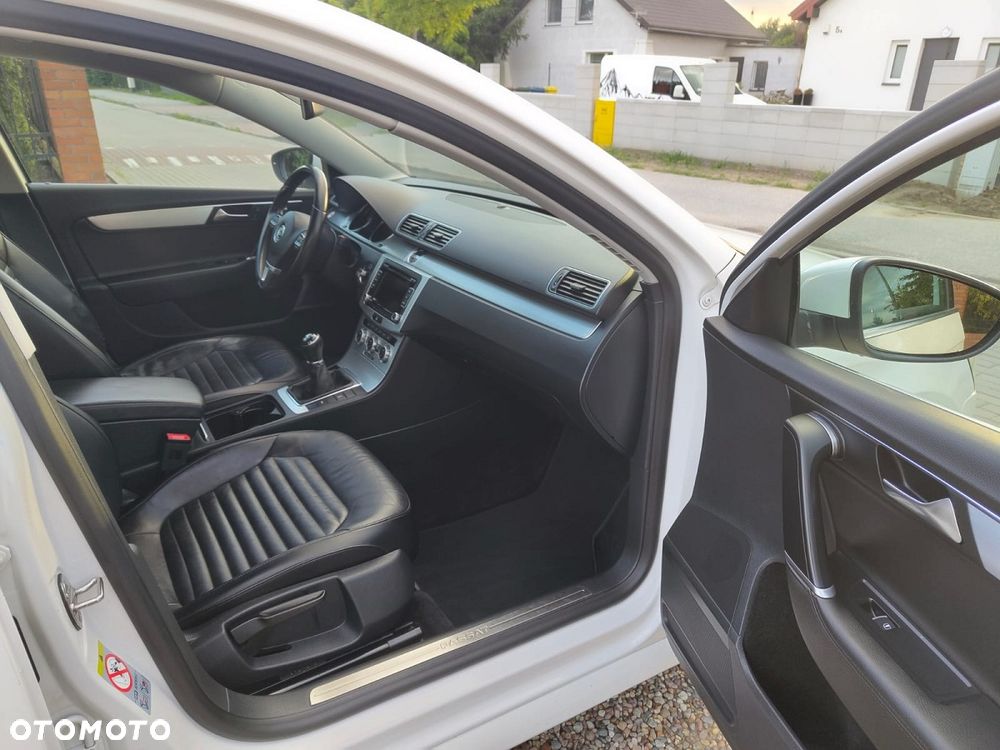 Volkswagen Passat - 5