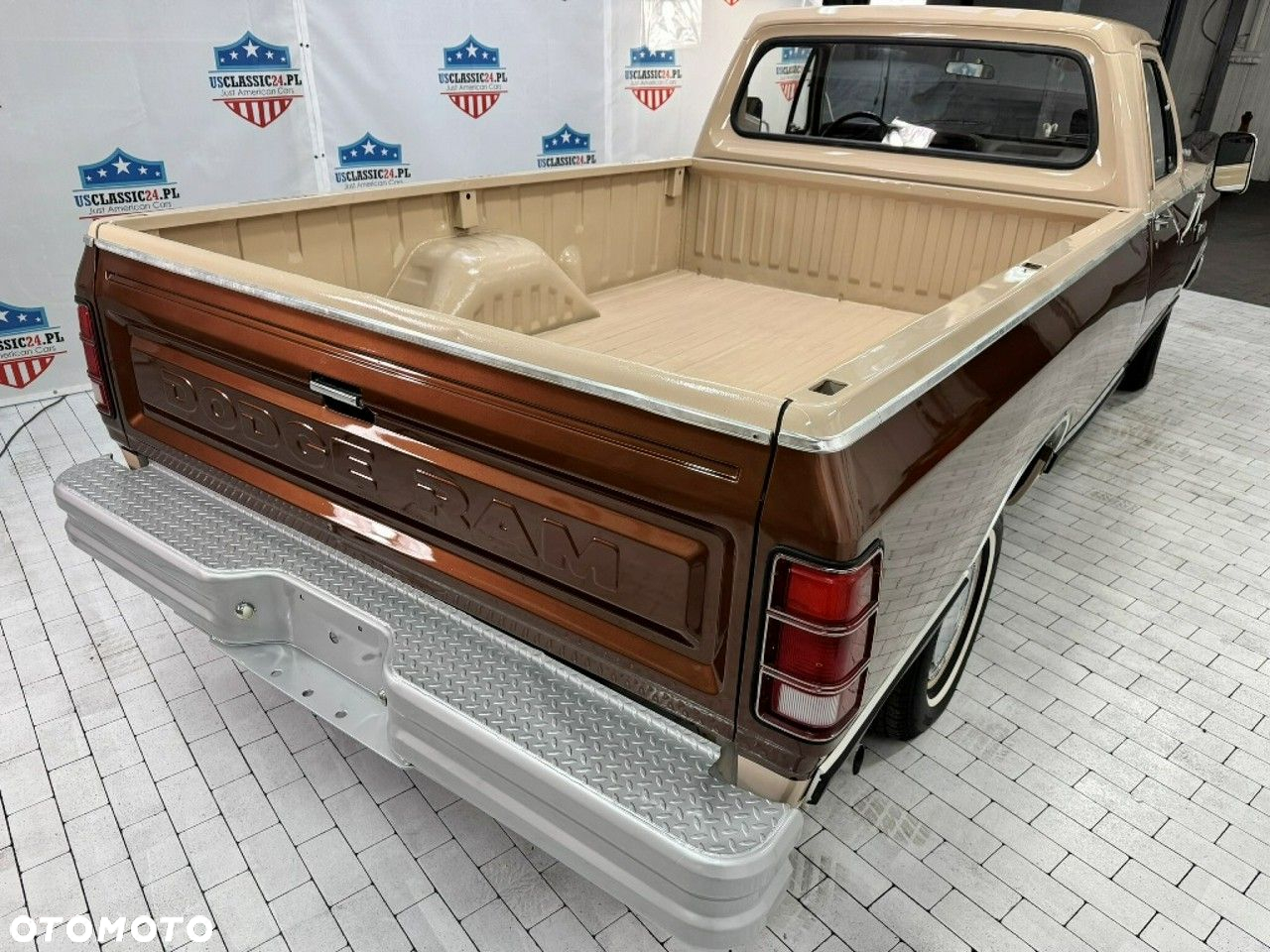Dodge RAM - 16