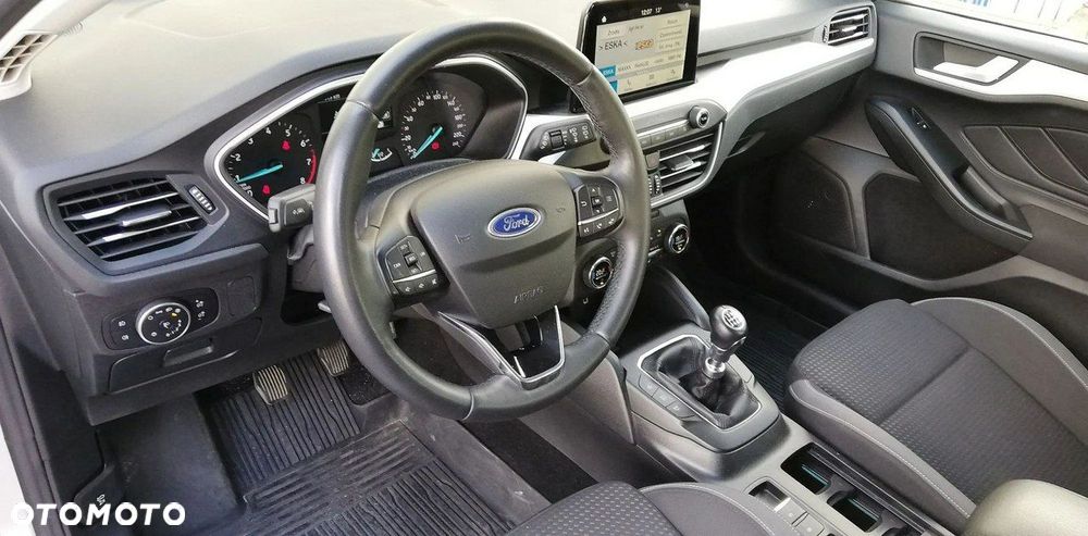 Ford Focus SW 1.0 EcoBoost Trend Edition - 26