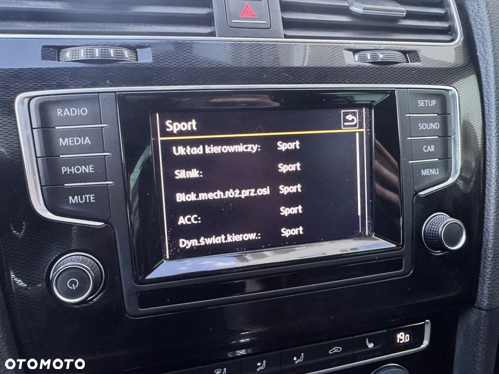 Volkswagen Golf 2.0 TSI BMT GTI Performance DSG - 32