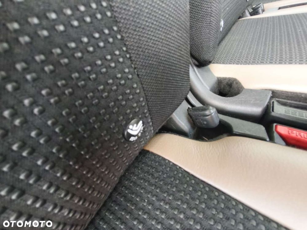 Citroën C4 Picasso 1.6 e-HDi Exclusive - 18