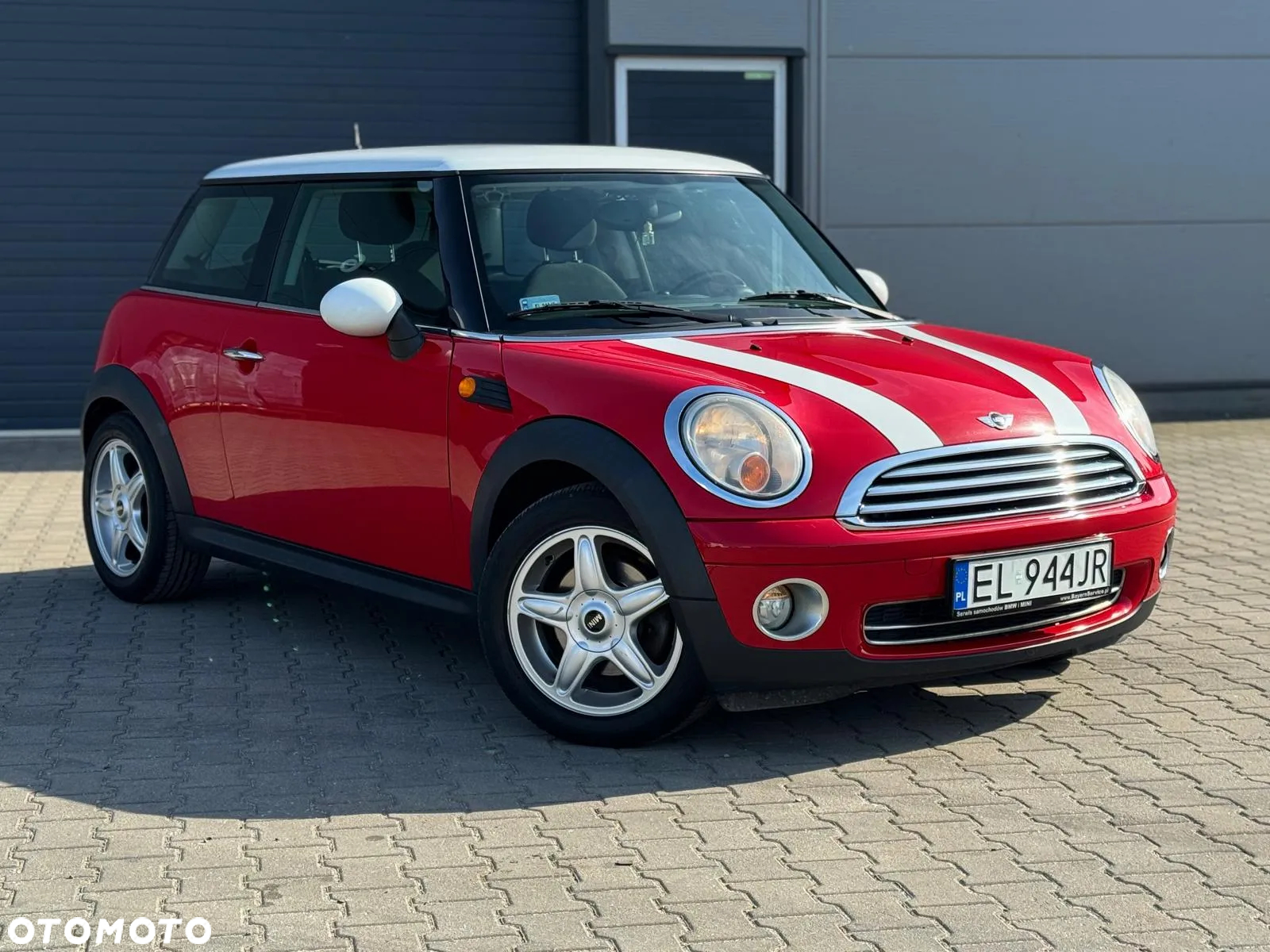 MINI Cooper Standard - 3