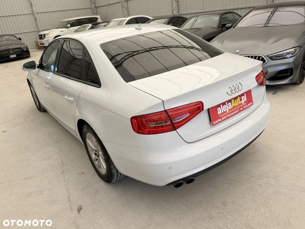 Audi A4 Limousine - 5