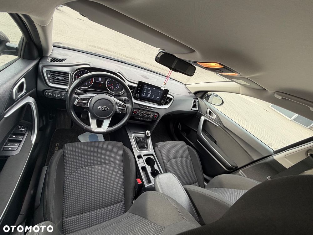 Kia Ceed 1.0 T-GDI 100 OPF Vision - 17
