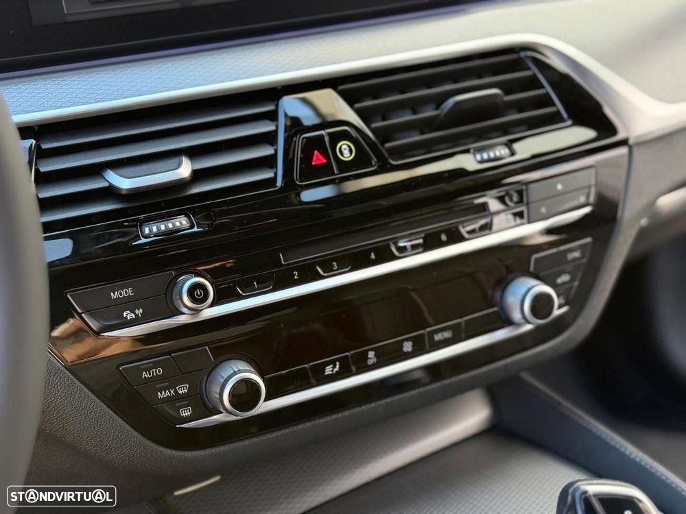 BMW 520 d Pack M Auto - 14