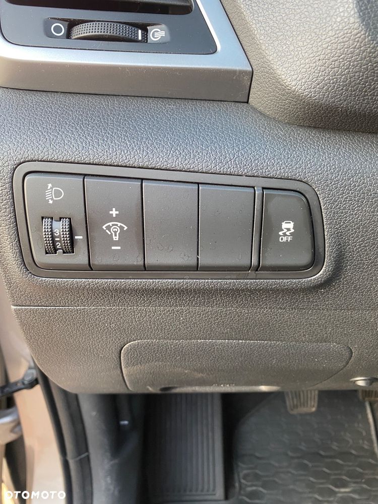 Hyundai Tucson 1.6 GDI BlueDrive Comfort 2WD - 26