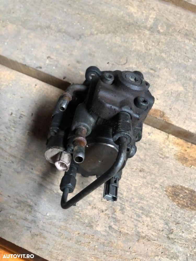 Vand pompe inalte Ford Transit 2.2, an 2008 - 1