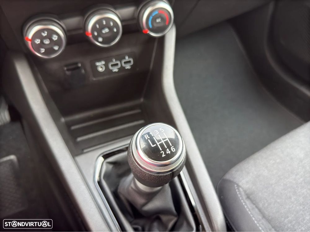 Renault Clio TCe 90 BUSINESS EDITION - 12