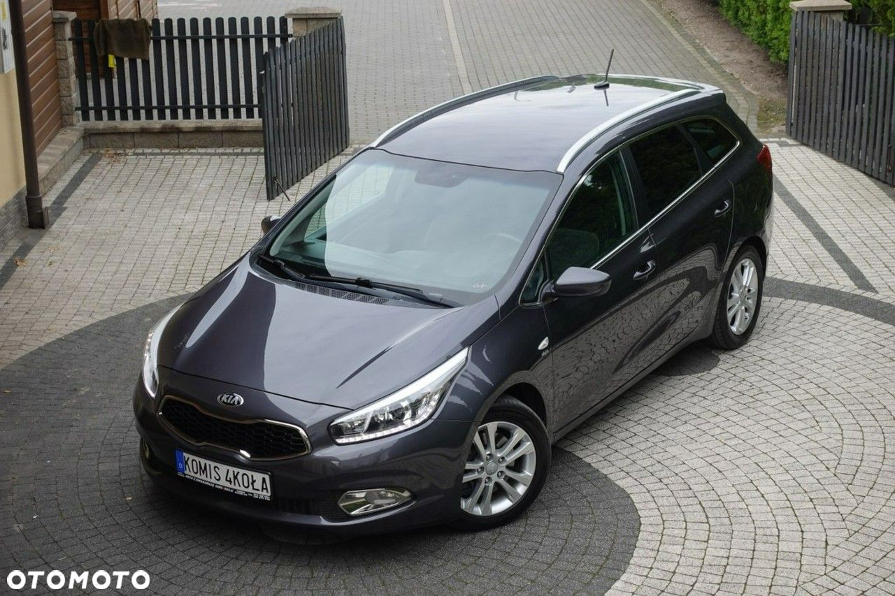 Kia Ceed - 24