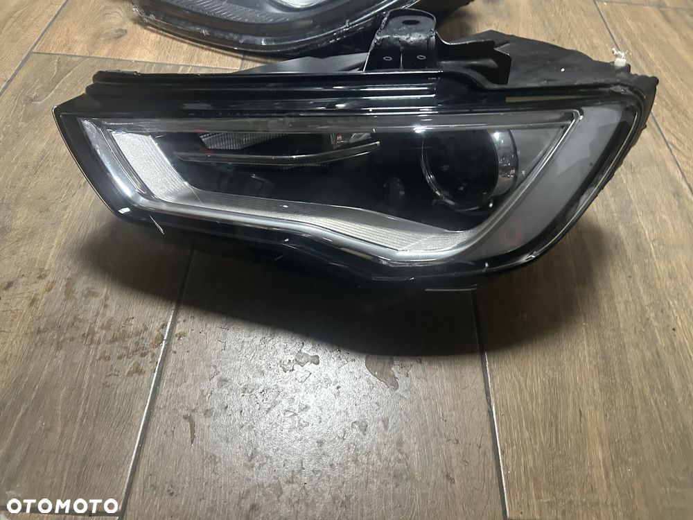 AUDI A3 8V0 PRZED LIFT REFLEKTOR XENON NIESKRĘTNY LEWY ORG