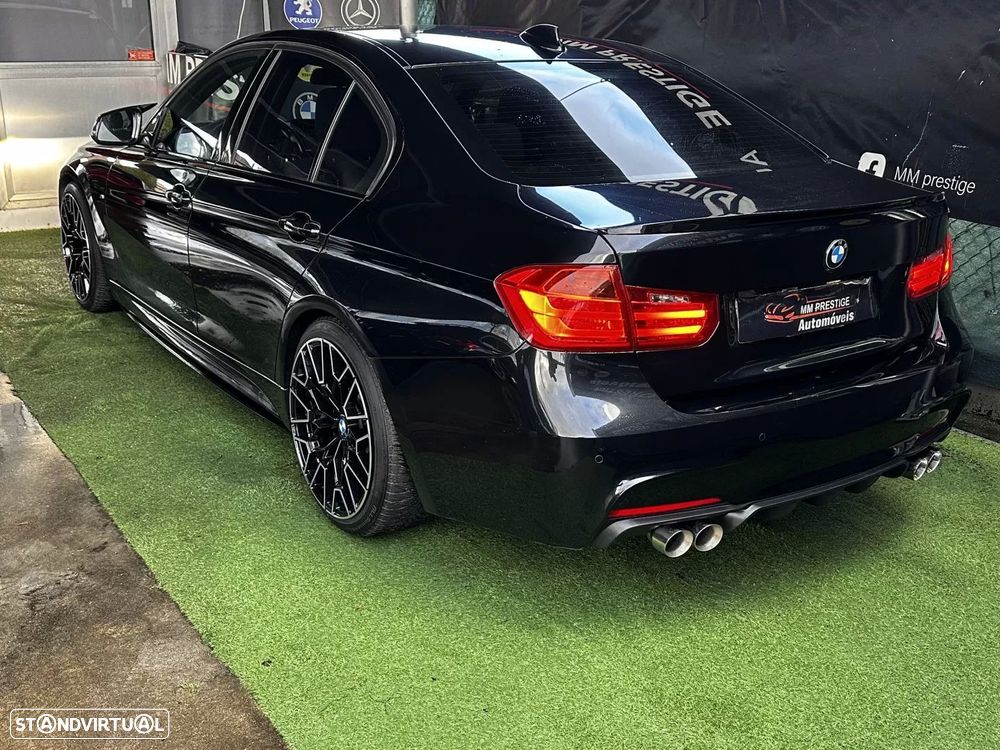 BMW 318 d Pack M - 23