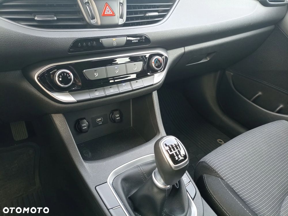 Hyundai i30 1.0 T-GDI Modern - 21