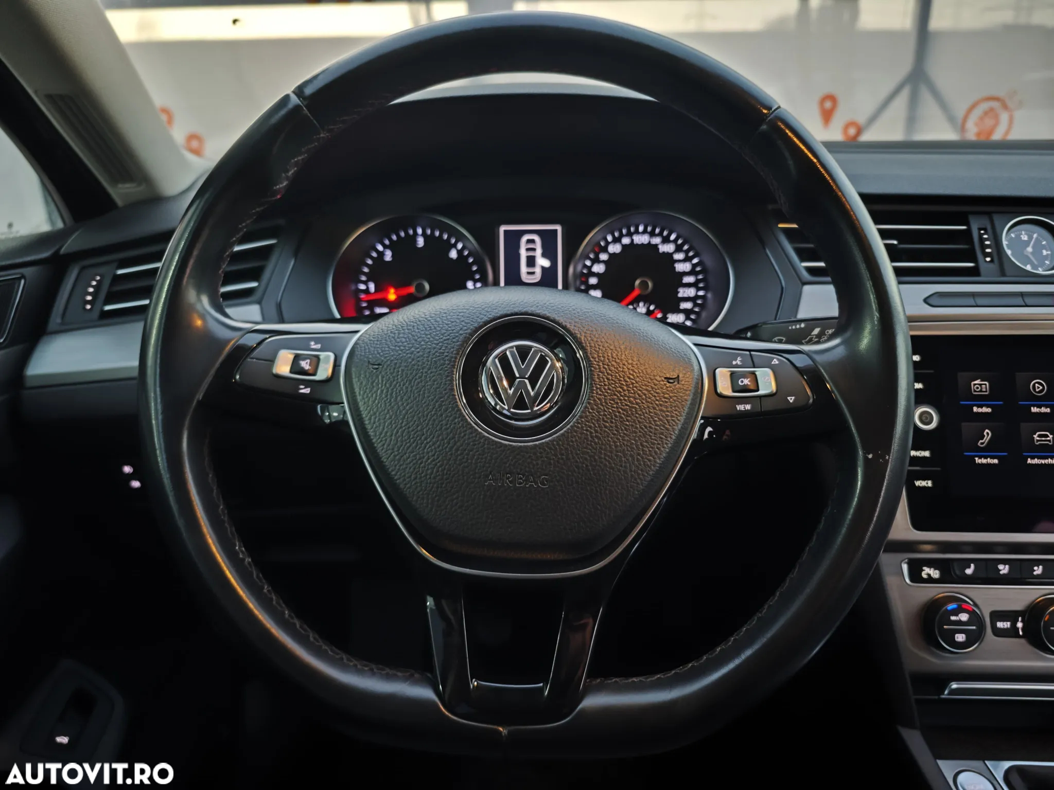 Volkswagen Passat - 18