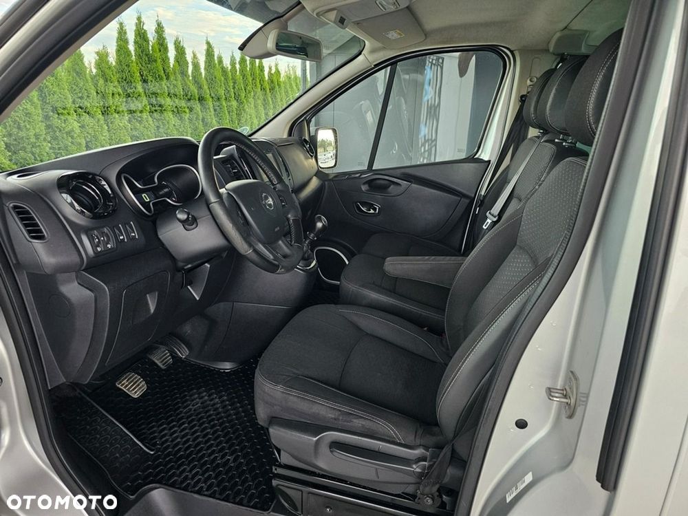 Opel Vivaro - 13