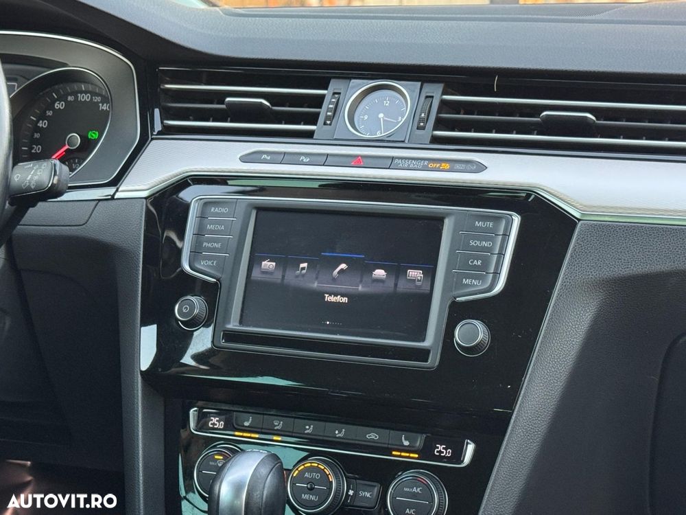 Volkswagen Passat Alltrack - 10