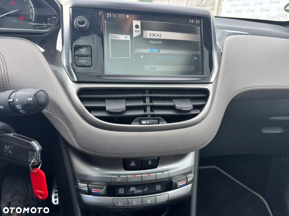 Peugeot 208 155 THP Allure - 7