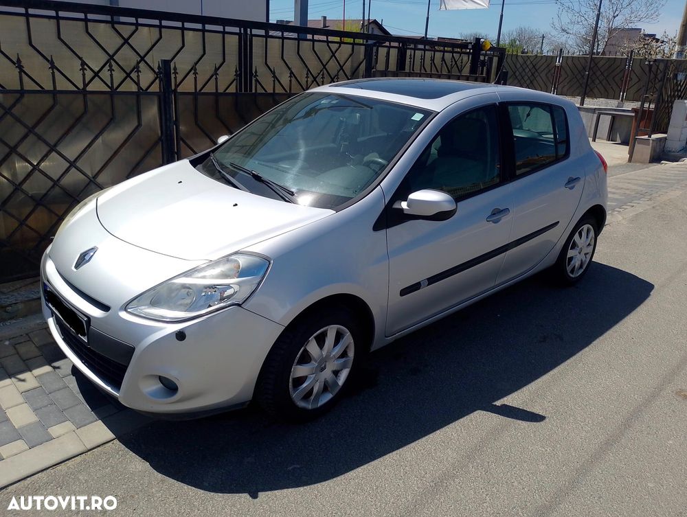Renault Clio - 1