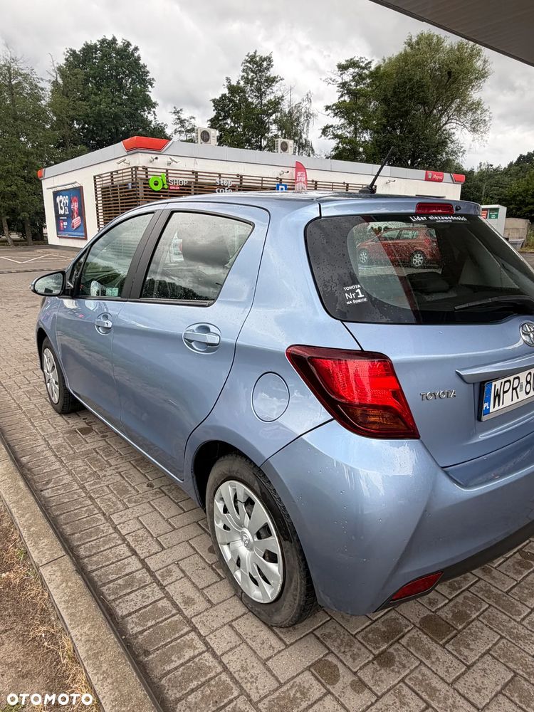 Toyota Yaris 1.33 Premium - 4