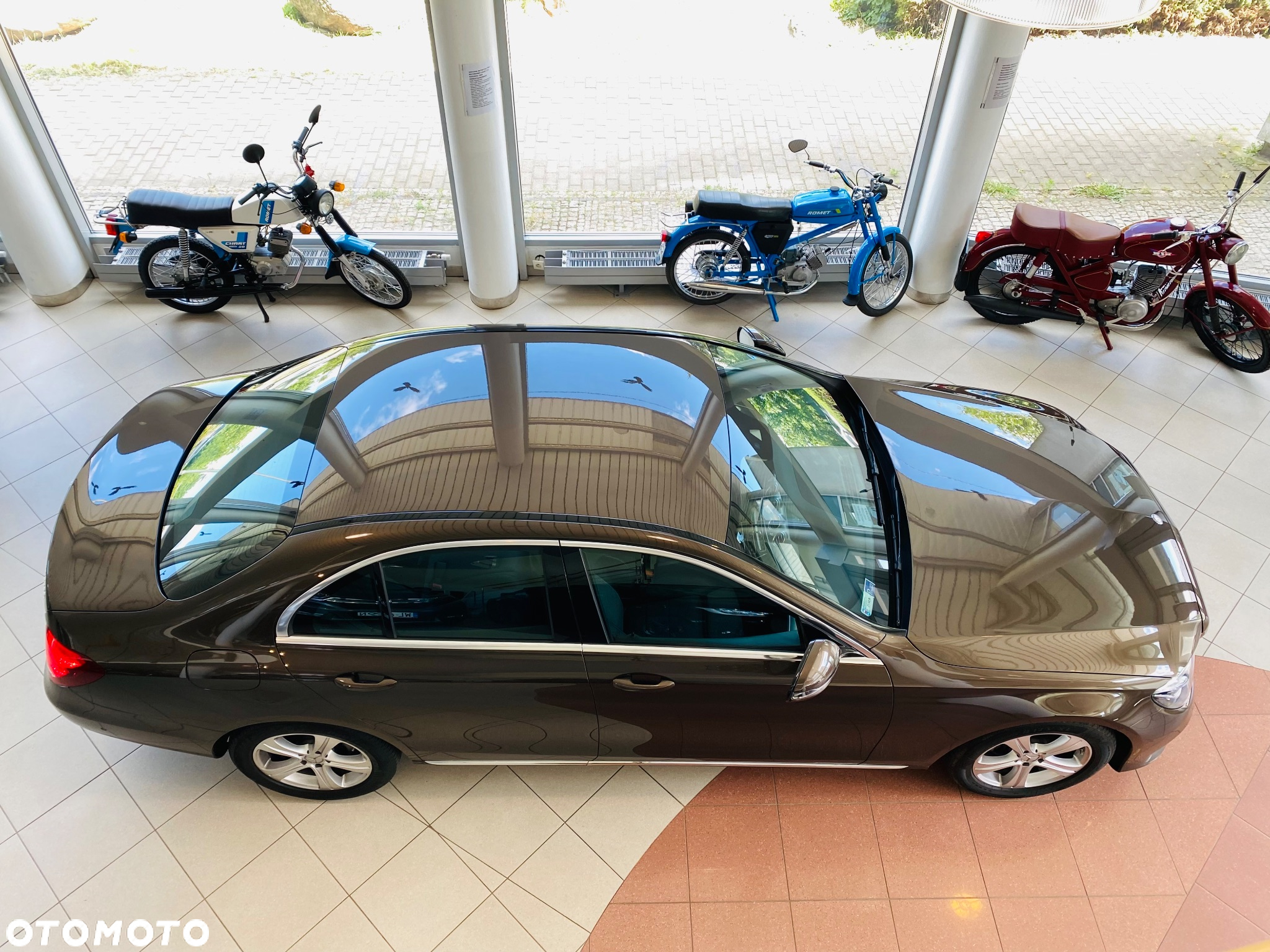 Mercedes-Benz Klasa E 220 d 9G-TRONIC - 15