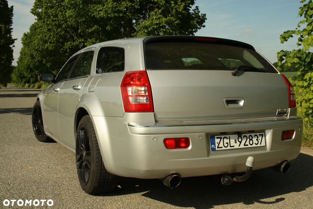 Chrysler 300C 5.7 V8 Hemi - 6