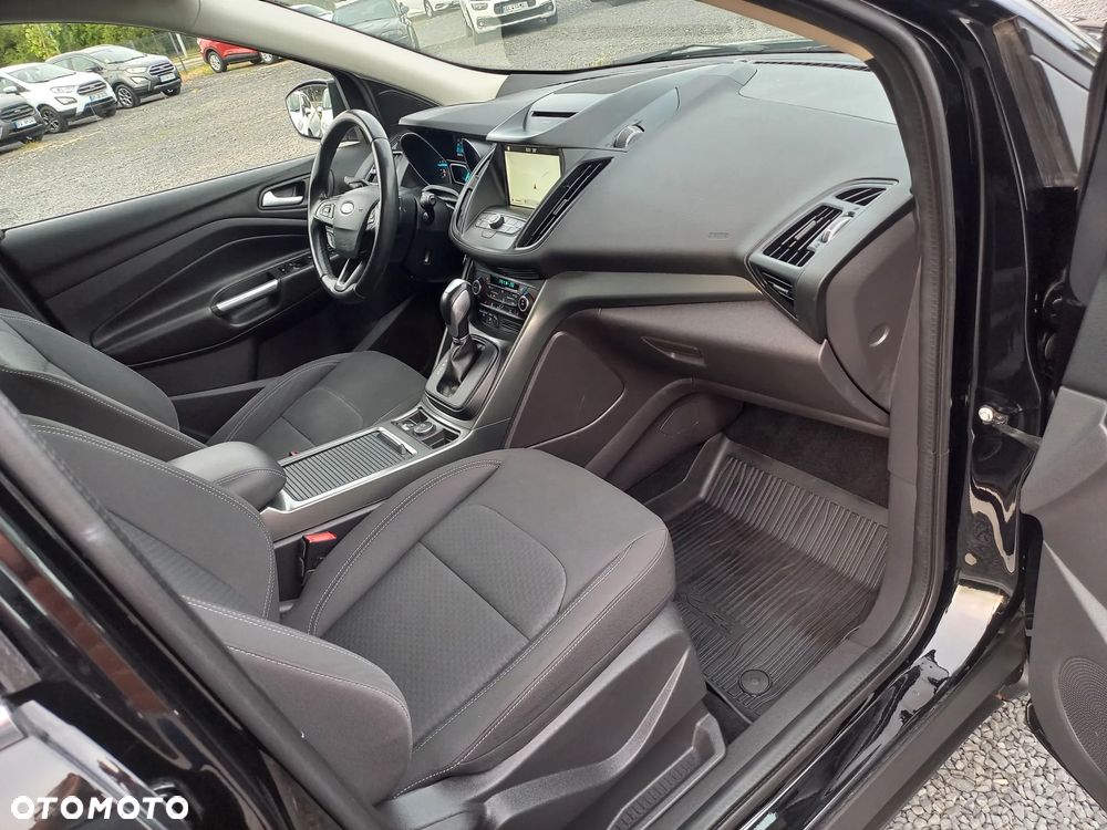 Ford Kuga - 19