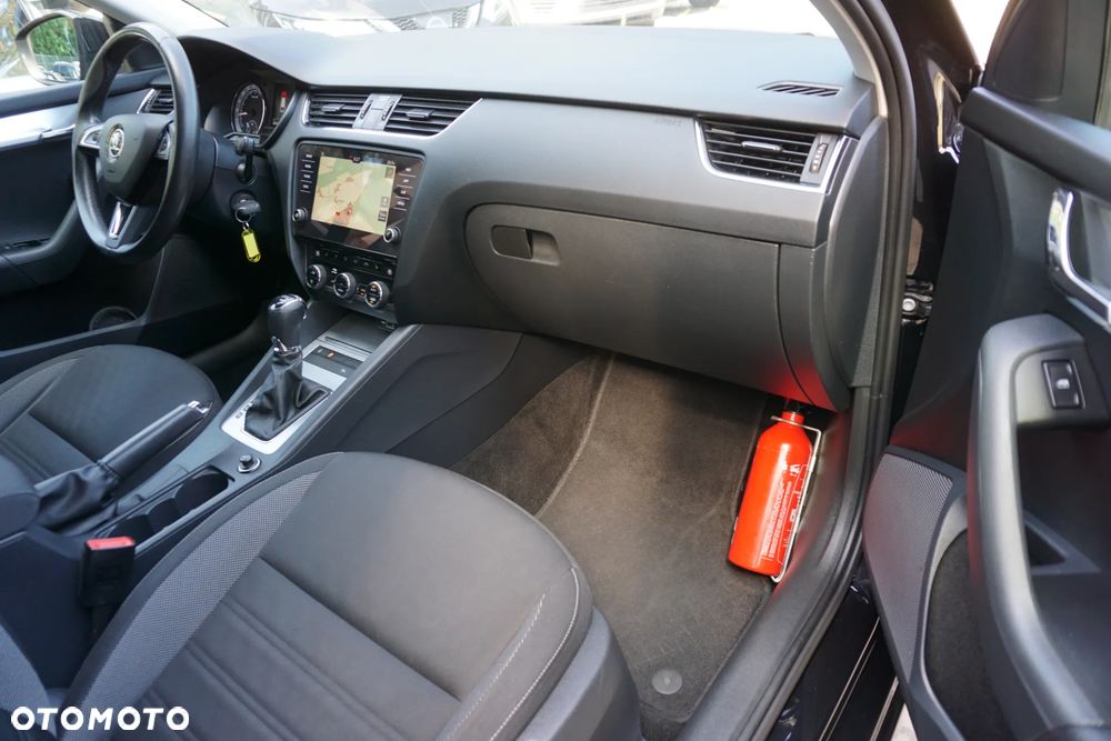 Skoda Octavia 1.6 TDI Ambition DSG - 15