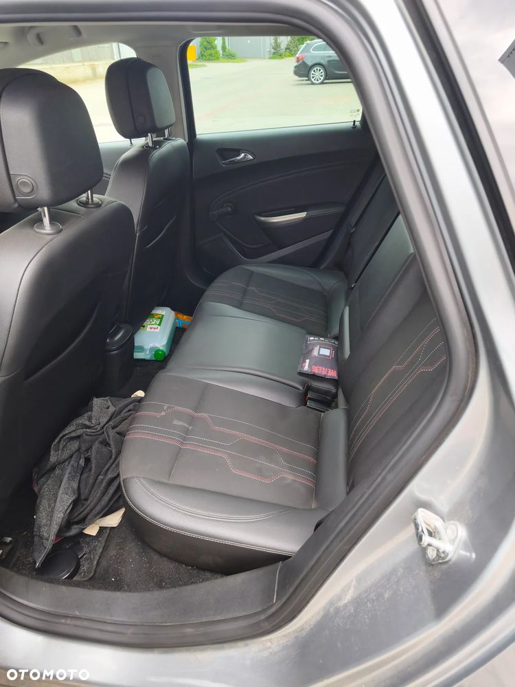 Opel Astra 1.7 CDTI DPF Active - 6