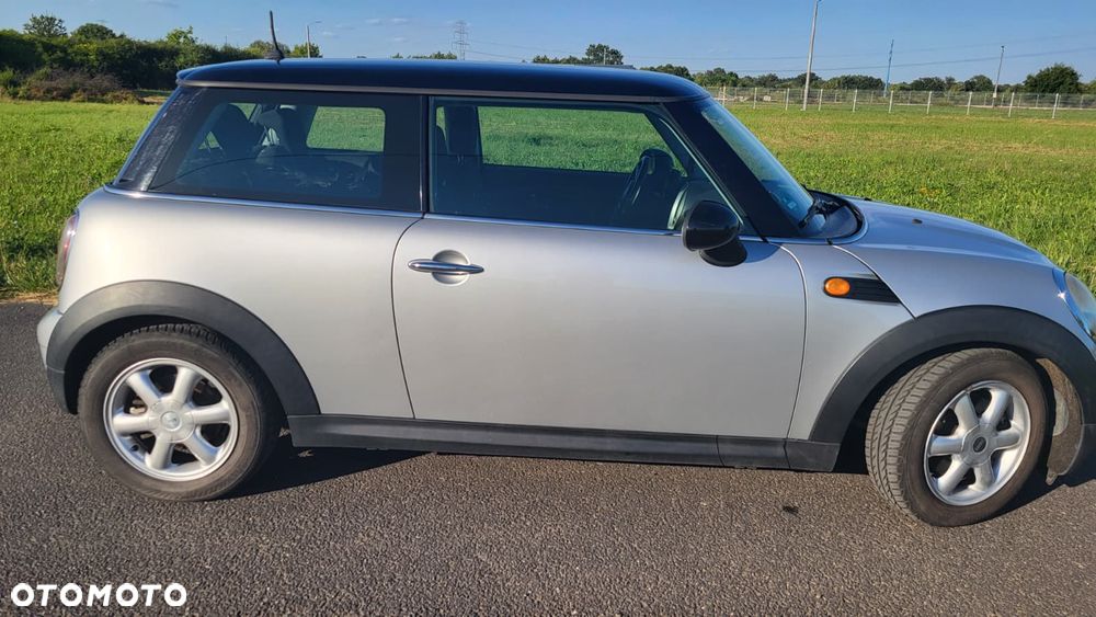 MINI Cooper D - 4