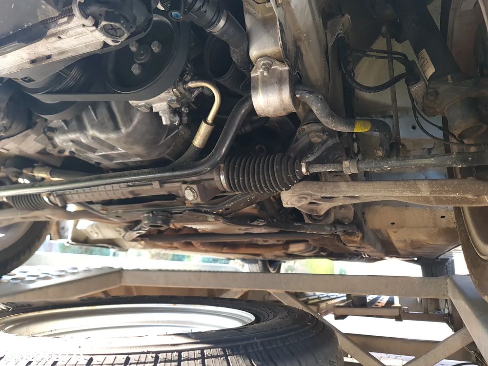 BMW Seria 3 320i - 26