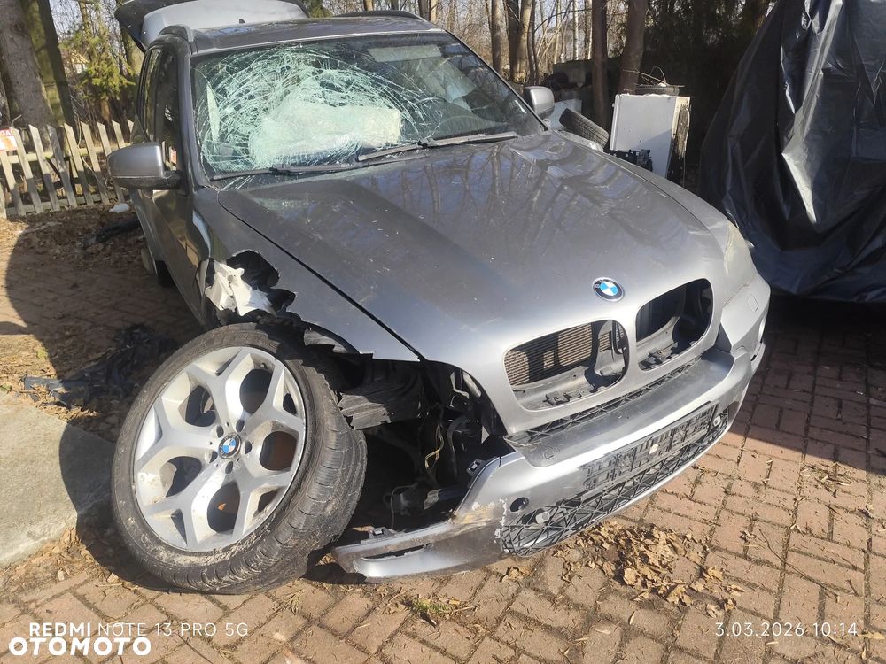 BMW X5 4.8i xDrive - 3
