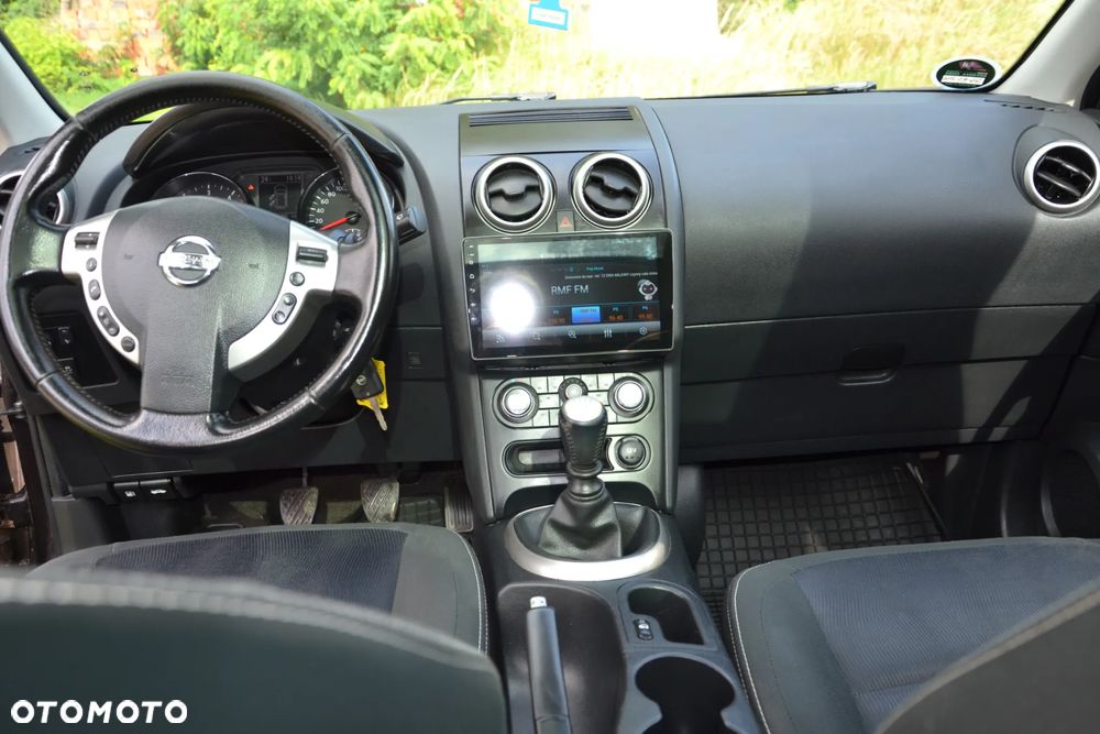 Nissan Qashqai 2.0 dCi 4 x 4 DPF lounge - 4