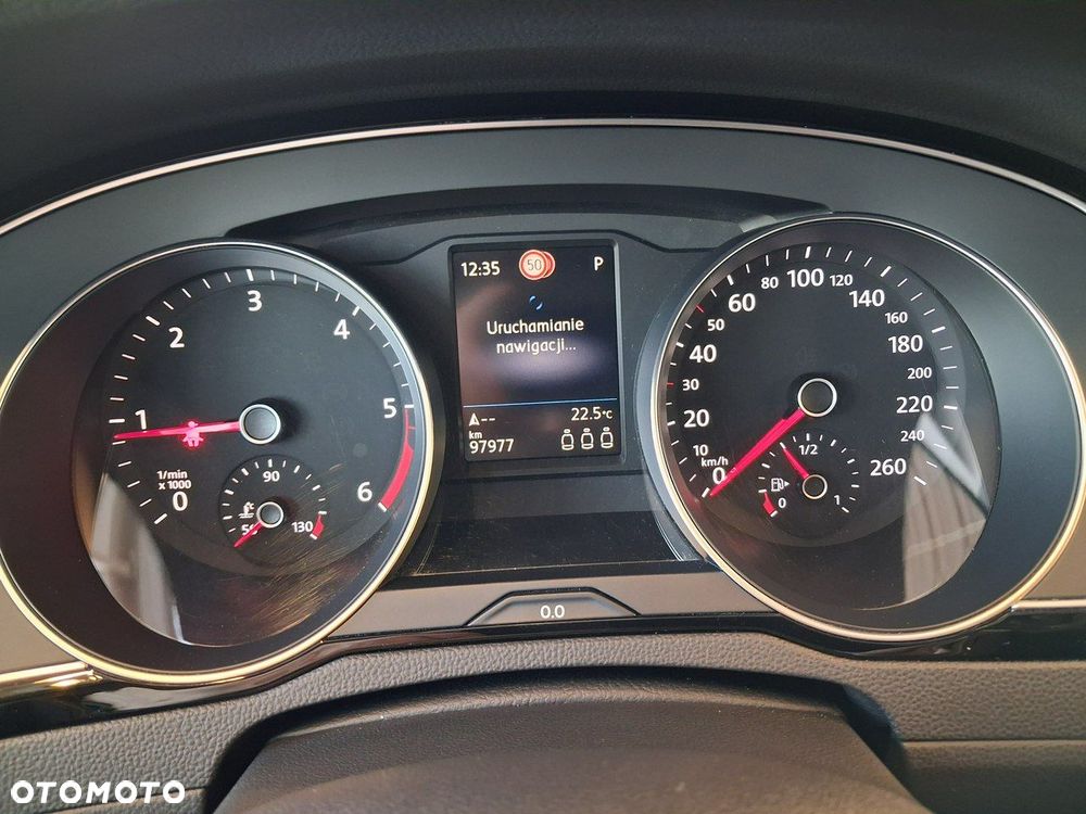 Volkswagen Passat Variant - 22