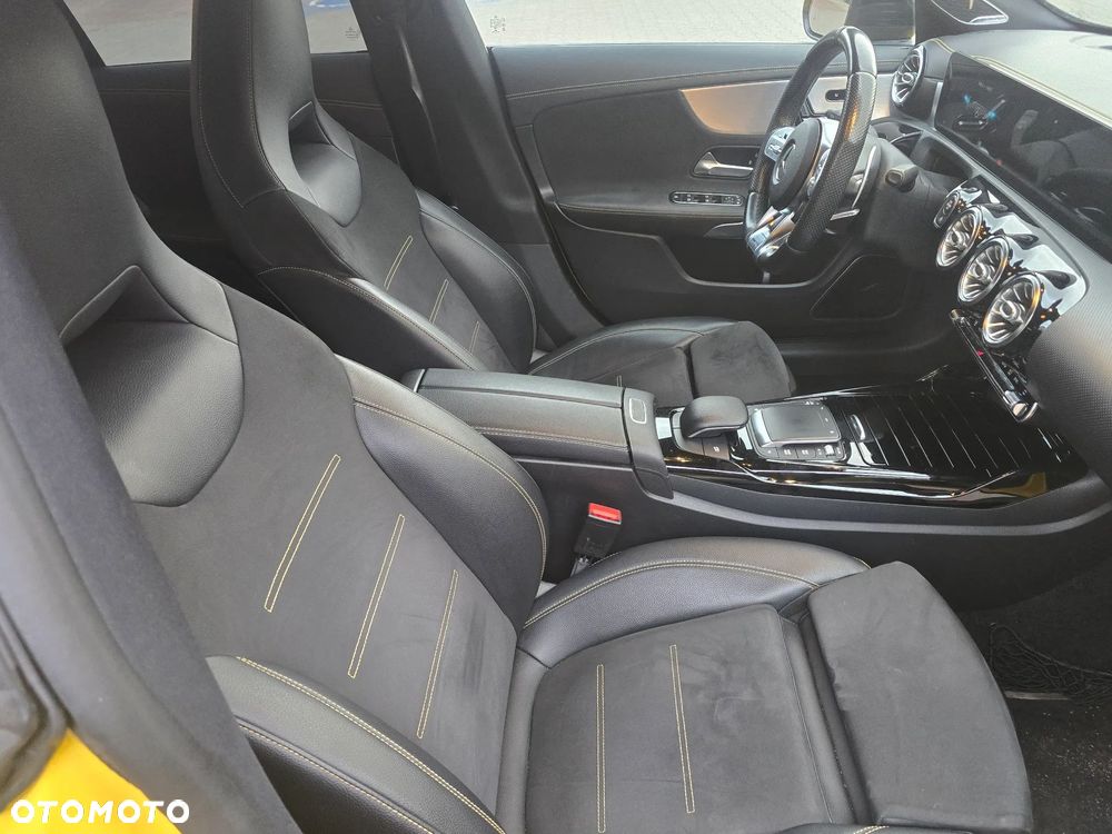 Mercedes-Benz CLA AMG 45 S 4-Matic 8G-DCT - 15