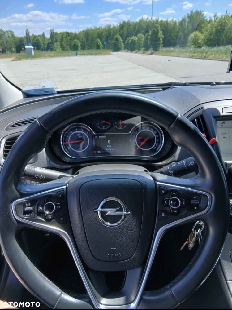 Opel Insignia - 9
