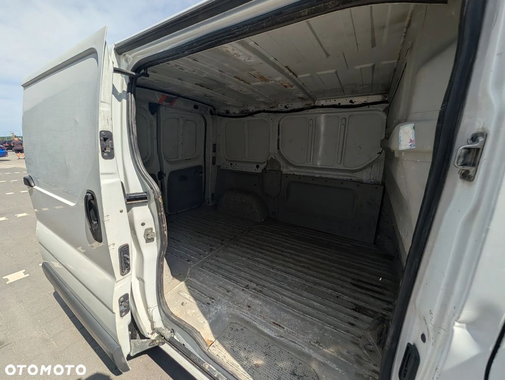 Renault Trafic - 10