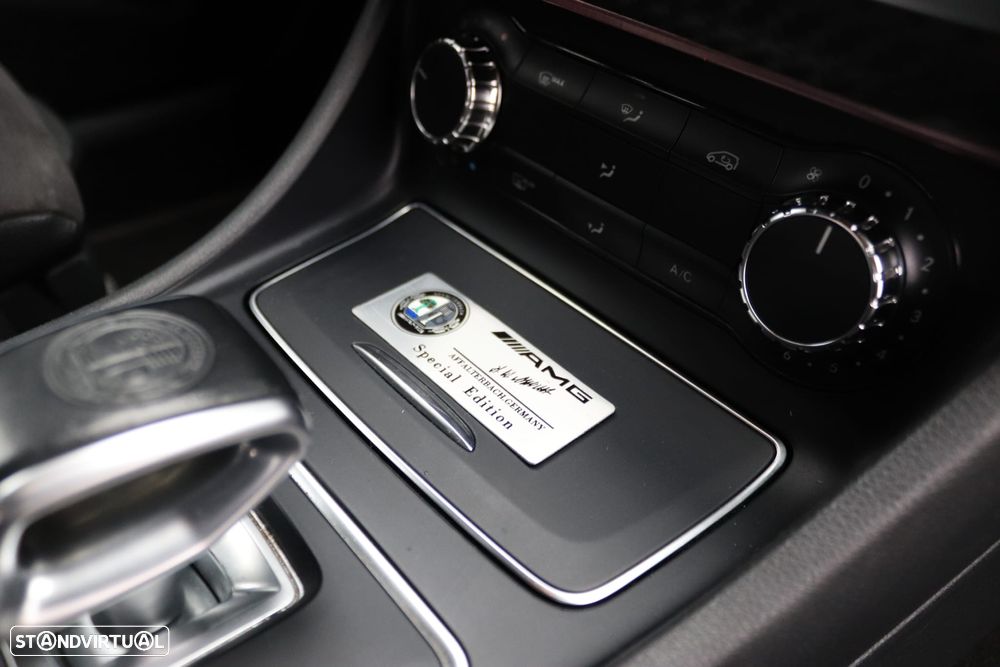 Mercedes-Benz A 45 AMG - 10