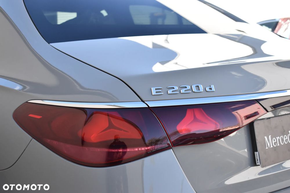 Mercedes-Benz Klasa E - 8