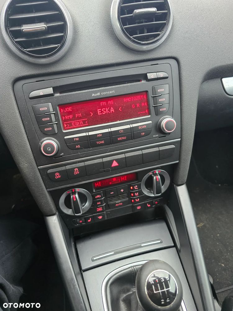 Audi A3 3-drzwiowe 1.6 TDI DPF S line Sportpaket - 6