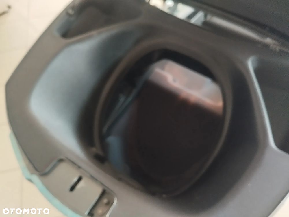 Peugeot Metropolis - 20