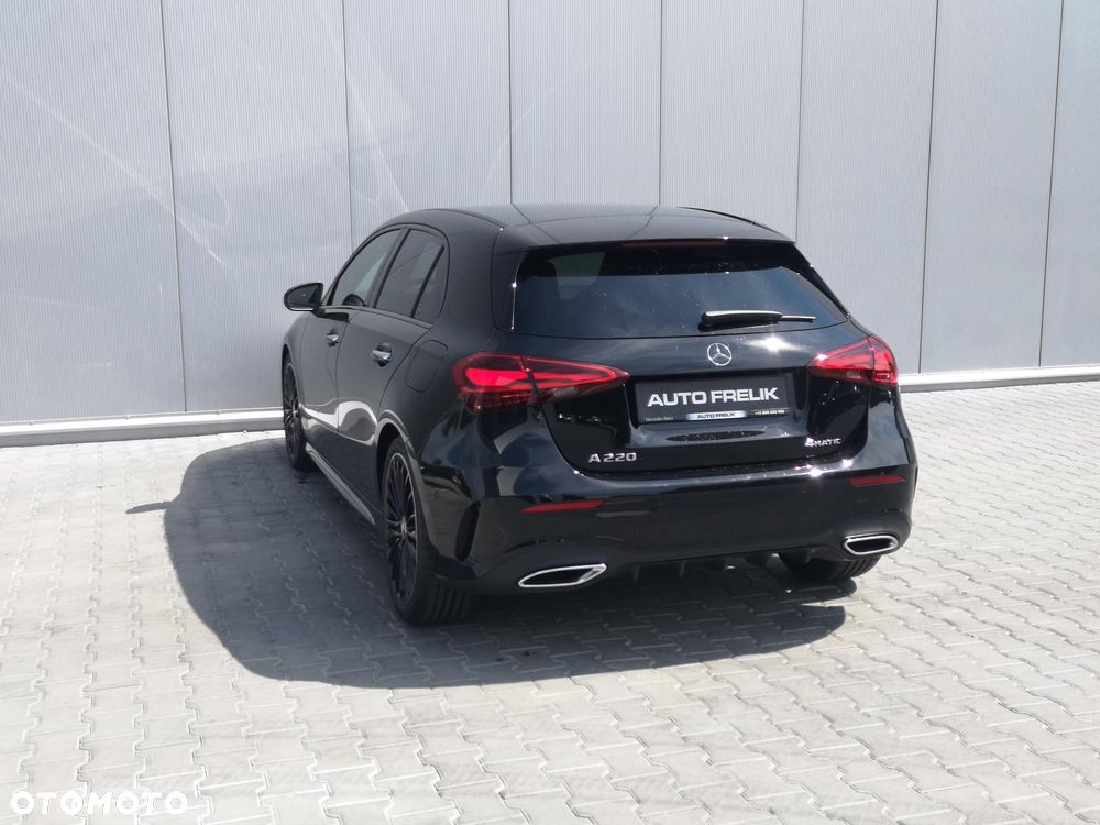 Mercedes-Benz Klasa A 220 4-Matic AMG Line 8G-DCT - 11