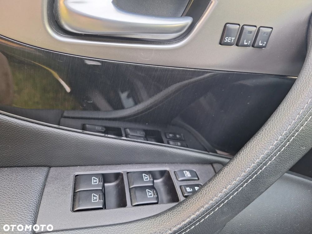 Infiniti FX FX30d S - 21