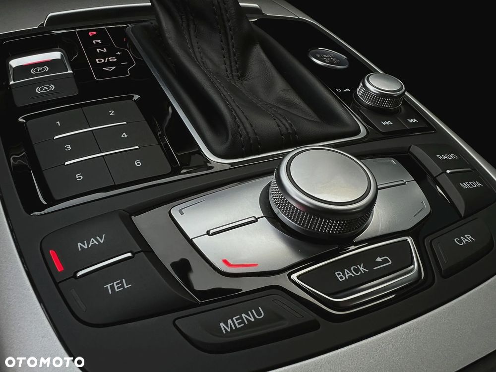 Audi A6 Avant 2.0 TDI Ultra S tronic - 34